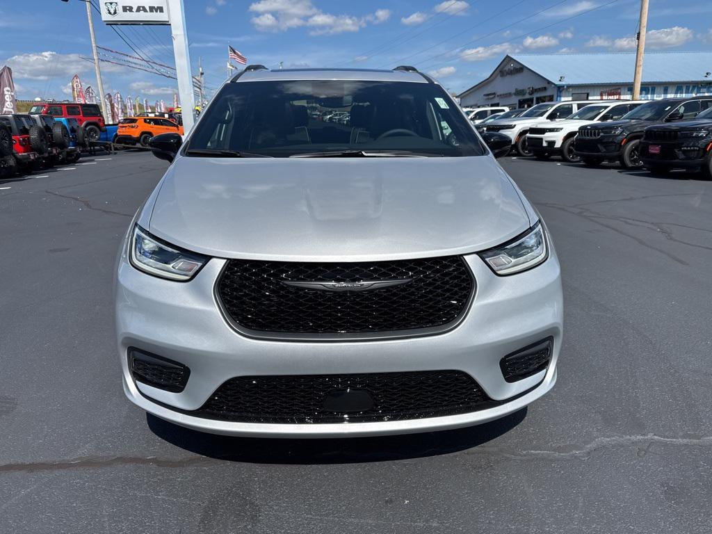 new 2026 Chrysler Pacifica car, priced at $52,230