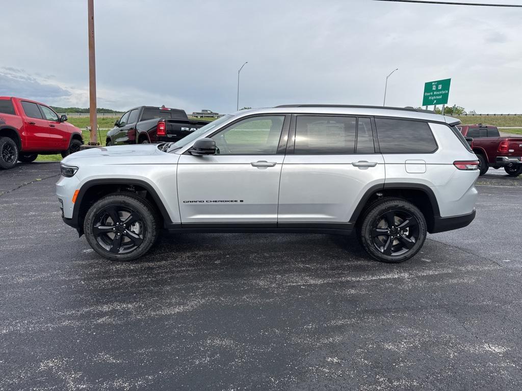 new 2025 Jeep Grand Cherokee L car, priced at $55,955