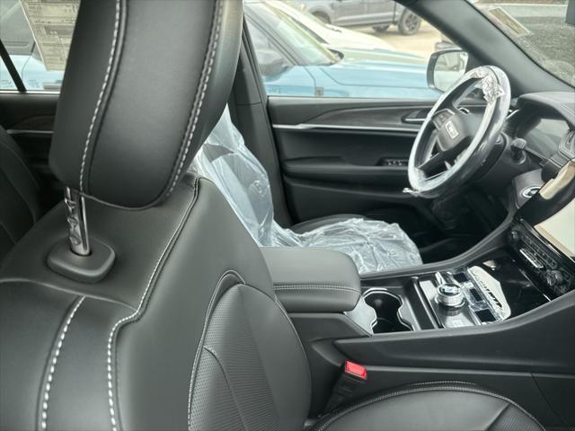 new 2025 Jeep Grand Cherokee L car, priced at $58,755