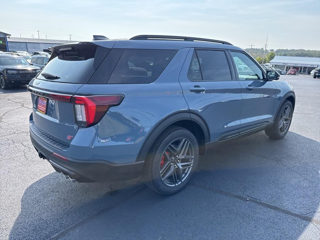 new 2025 Ford Explorer car, priced at $61,450