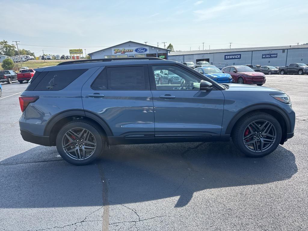 new 2025 Ford Explorer car, priced at $61,450