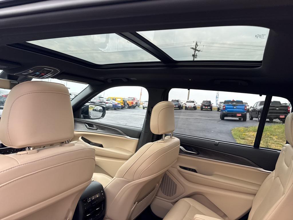 used 2024 Jeep Grand Cherokee L car, priced at $35,537