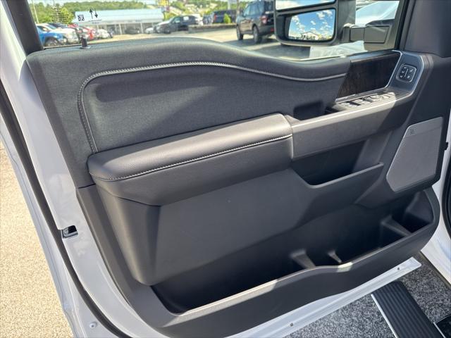 new 2025 Ford F-250 car, priced at $77,630