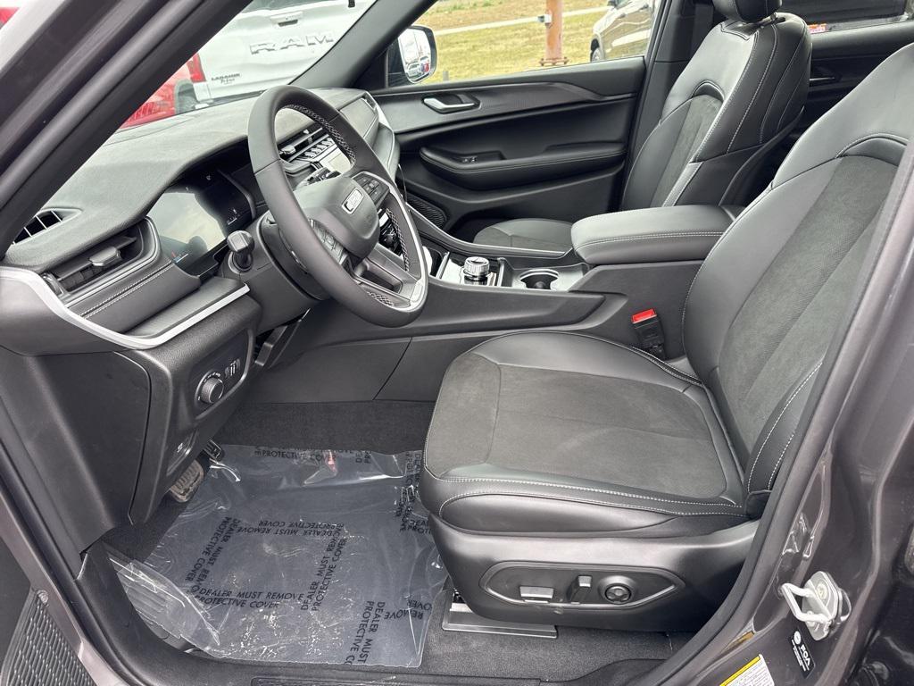 new 2025 Jeep Grand Cherokee L car, priced at $47,825