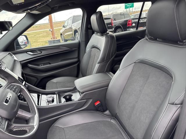 new 2025 Jeep Grand Cherokee L car, priced at $48,985