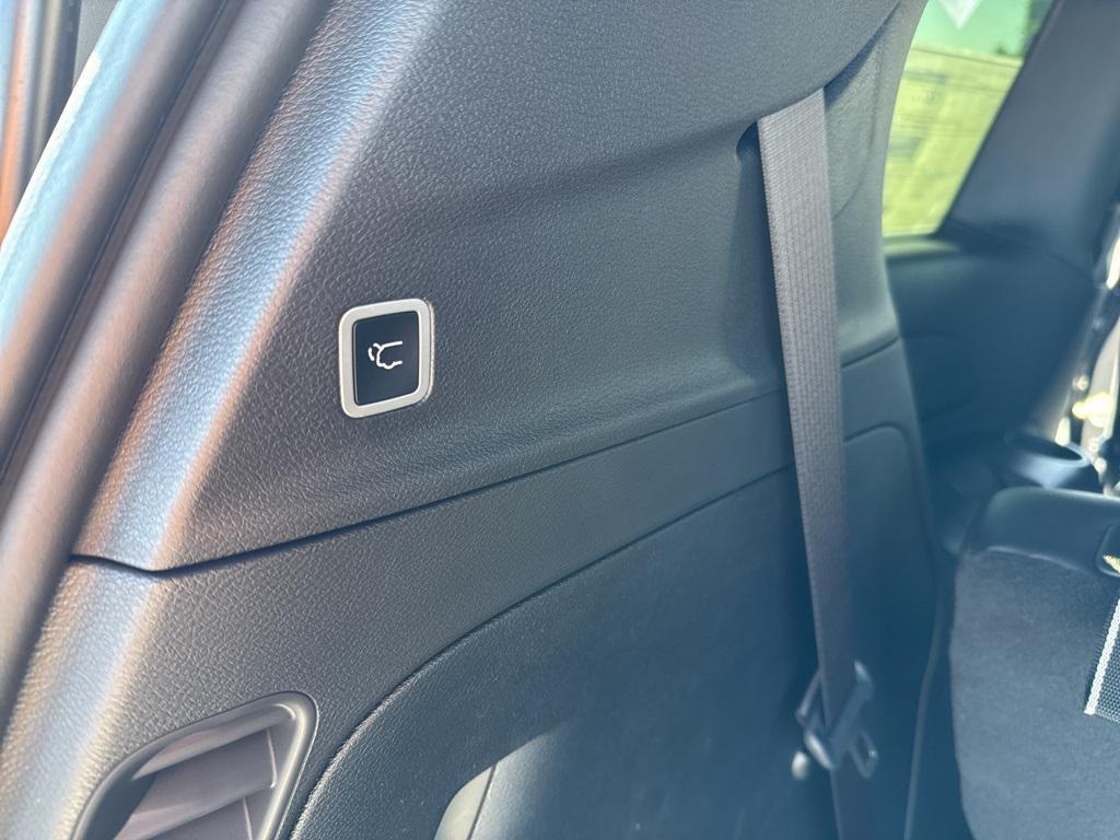 new 2025 Chrysler Pacifica car, priced at $44,225