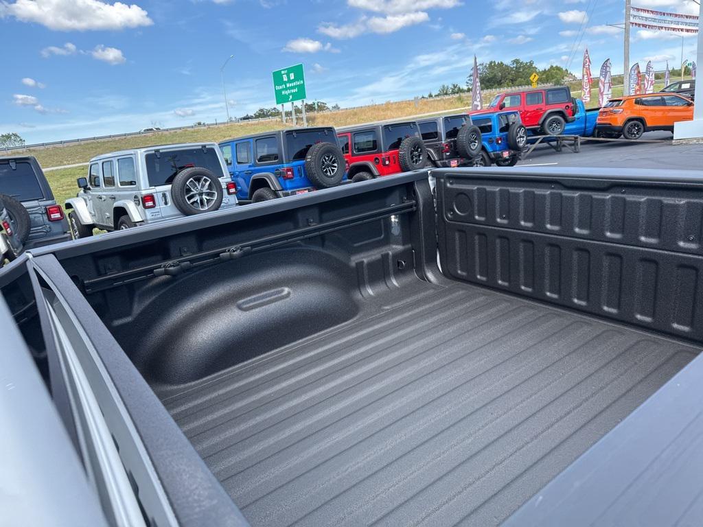 new 2026 Ram 1500 car, priced at $61,515