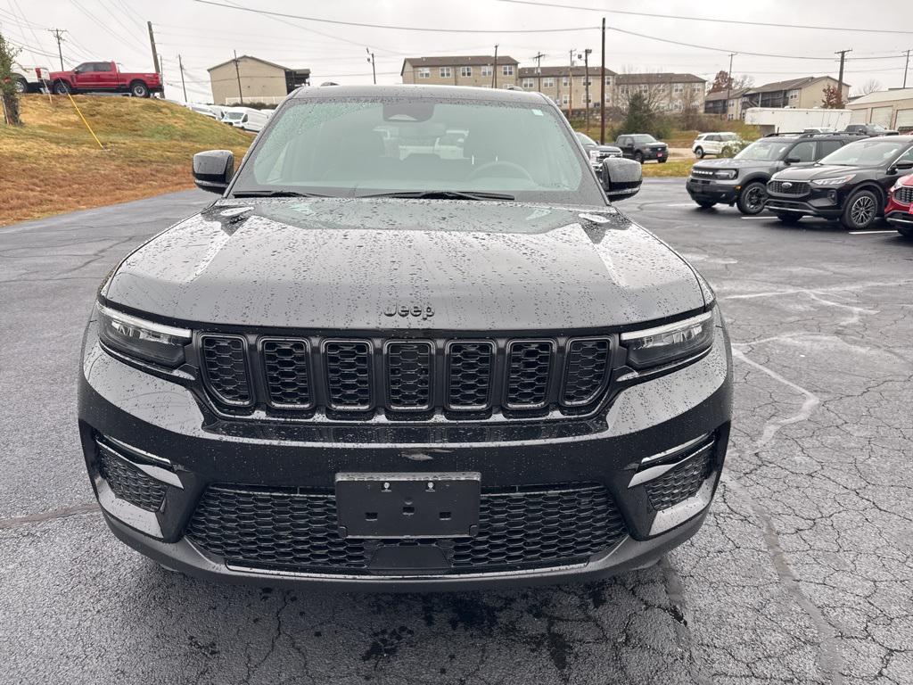 used 2025 Jeep Grand Cherokee car, priced at $42,988