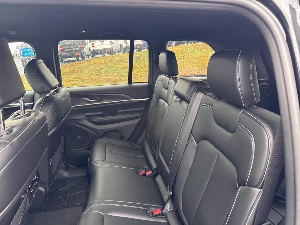 used 2025 Jeep Grand Cherokee car, priced at $42,988