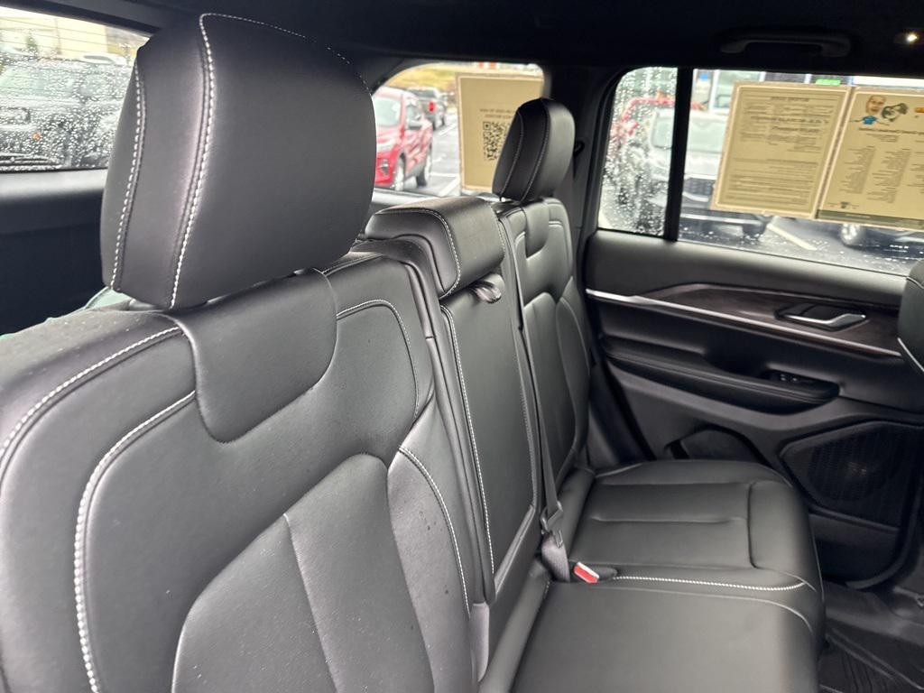 used 2025 Jeep Grand Cherokee car, priced at $42,988