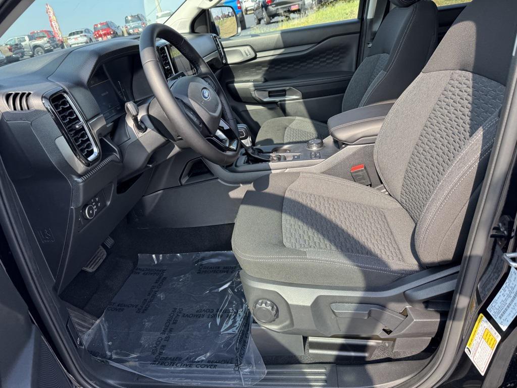 new 2025 Ford Ranger car, priced at $40,280
