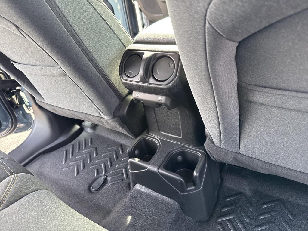 new 2025 Jeep Wrangler car, priced at $44,140