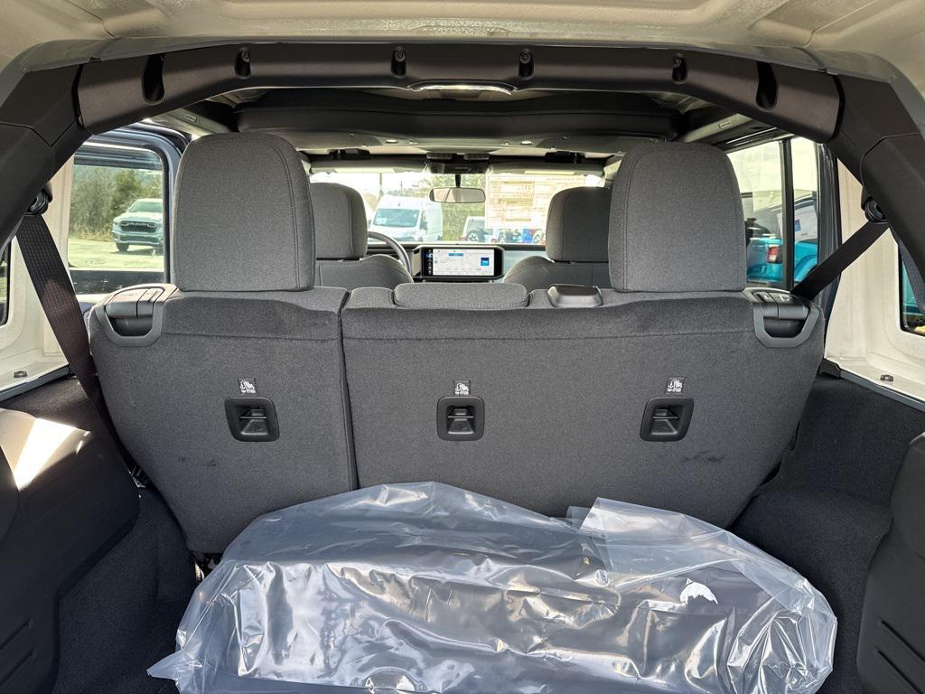 new 2025 Jeep Wrangler car, priced at $44,140