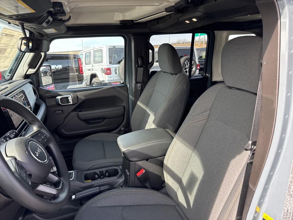 new 2025 Jeep Wrangler car, priced at $44,140