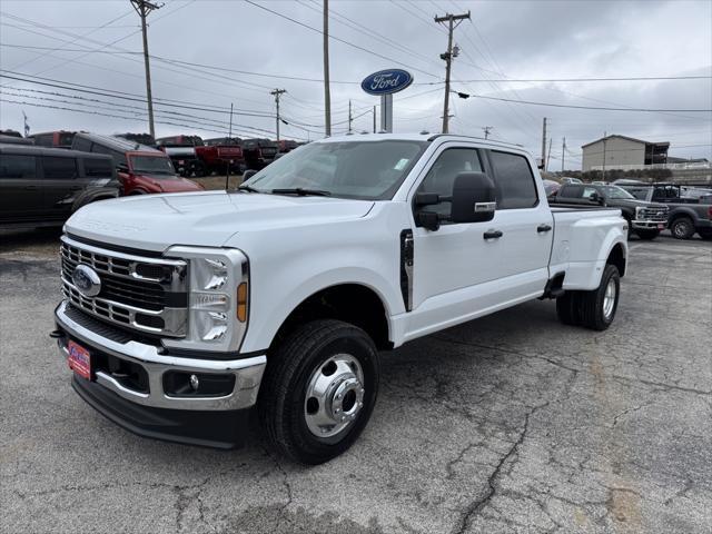 new 2025 Ford F-350 car, priced at $62,785