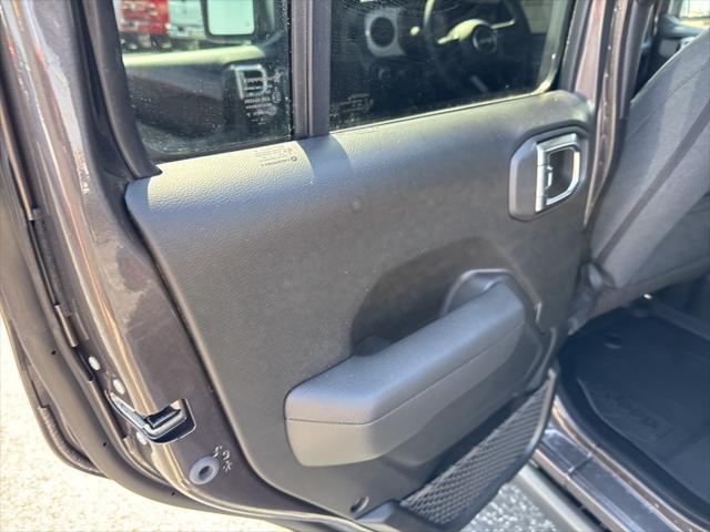 new 2025 Jeep Wrangler car, priced at $50,980