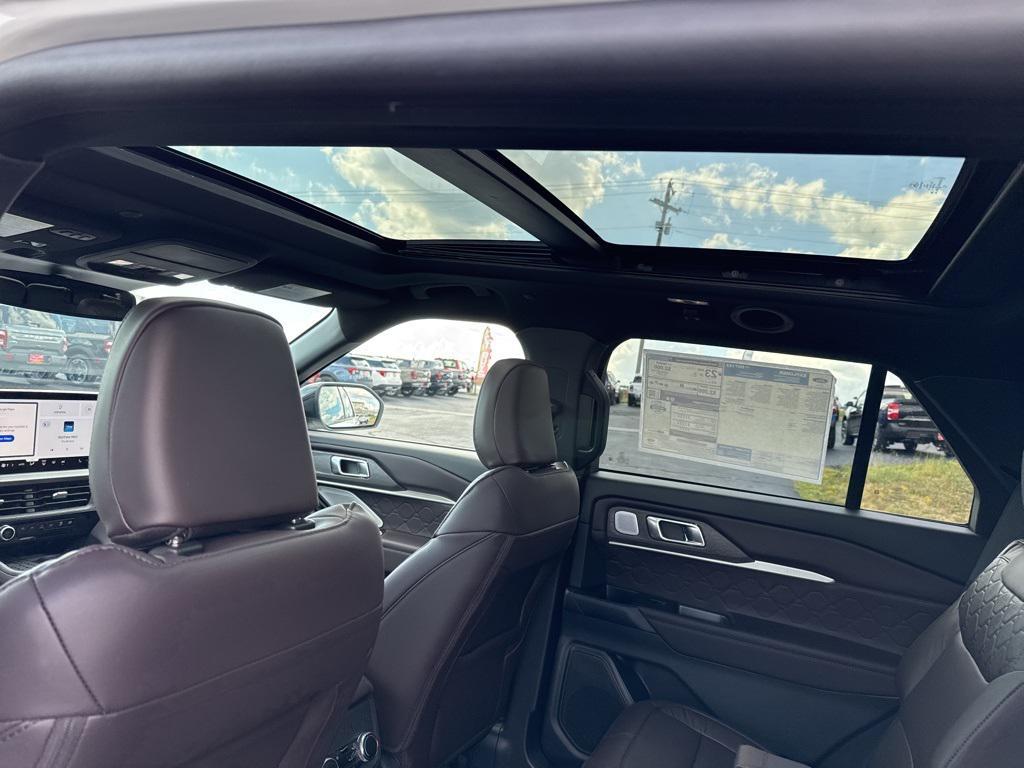 new 2025 Ford Explorer car, priced at $59,455