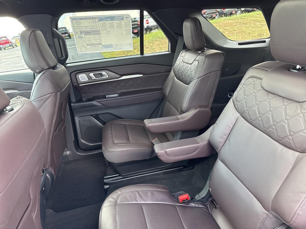 new 2025 Ford Explorer car, priced at $59,455