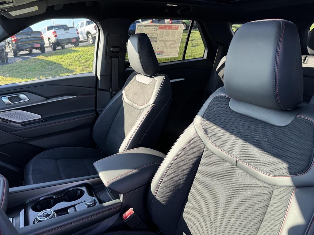 new 2025 Ford Explorer car, priced at $60,850