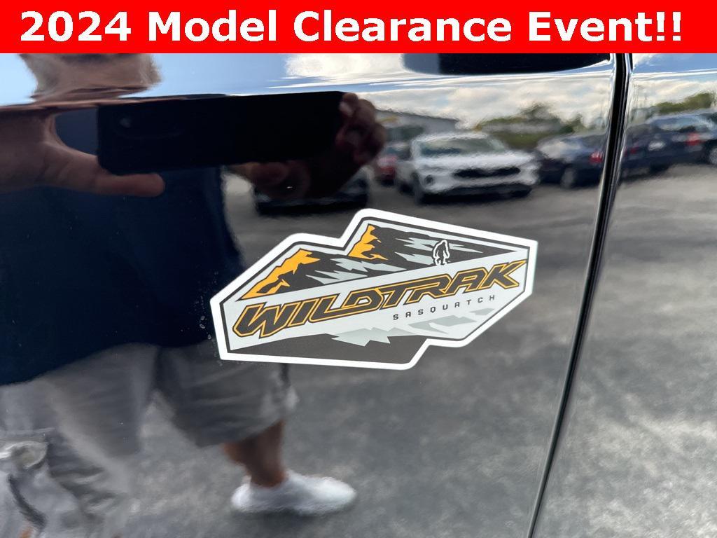 new 2024 Ford Bronco car, priced at $60,555
