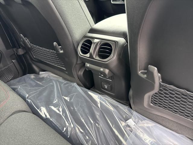 new 2025 Jeep Gladiator car, priced at $57,050