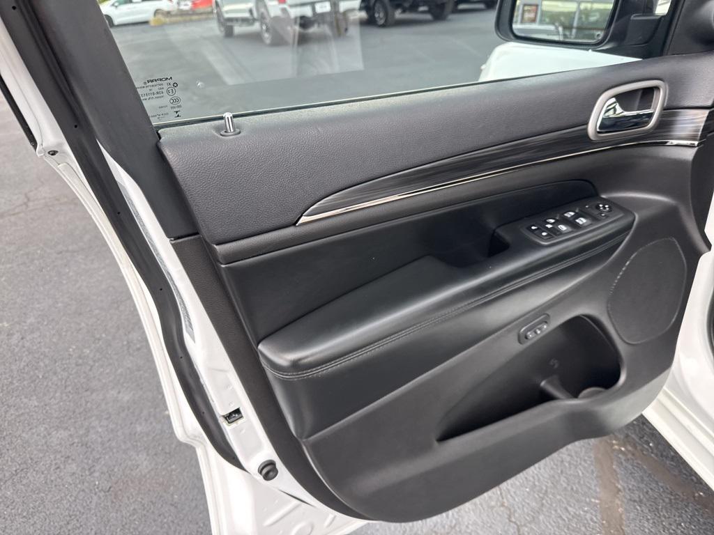 used 2019 Jeep Grand Cherokee car, priced at $27,071