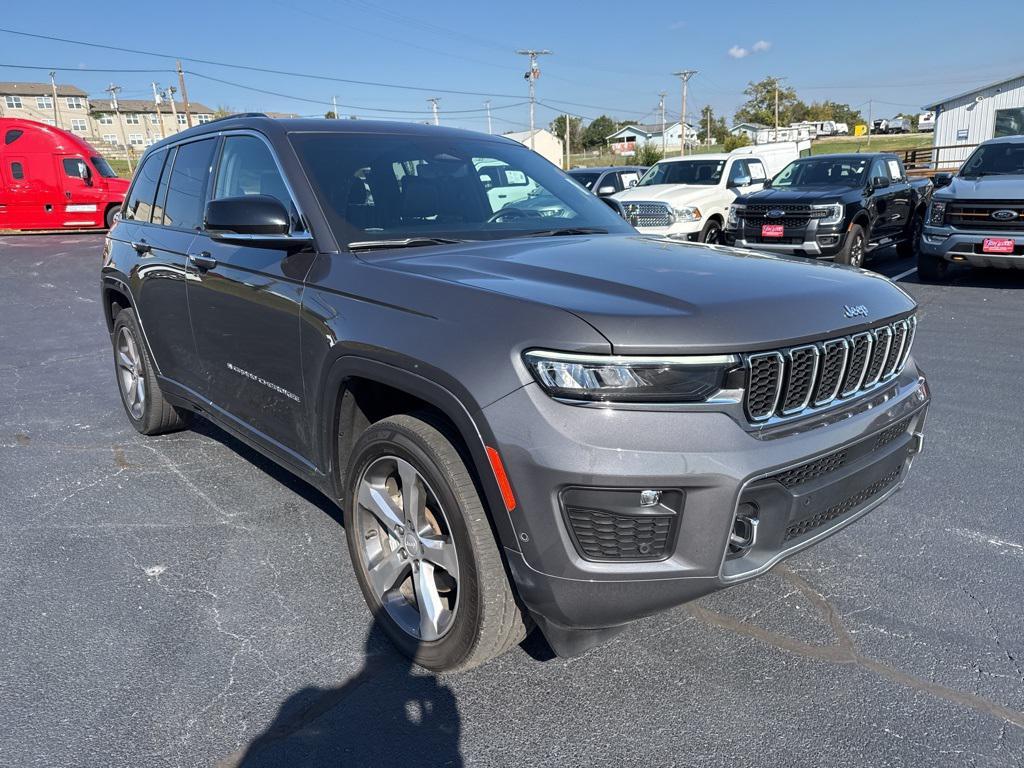 used 2022 Jeep Grand Cherokee car, priced at $32,074