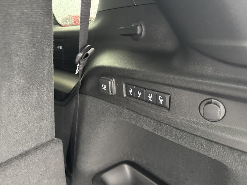 new 2025 Jeep Grand Cherokee L car, priced at $68,771