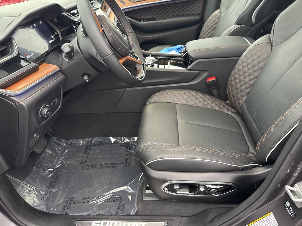 new 2025 Jeep Grand Cherokee L car, priced at $68,771