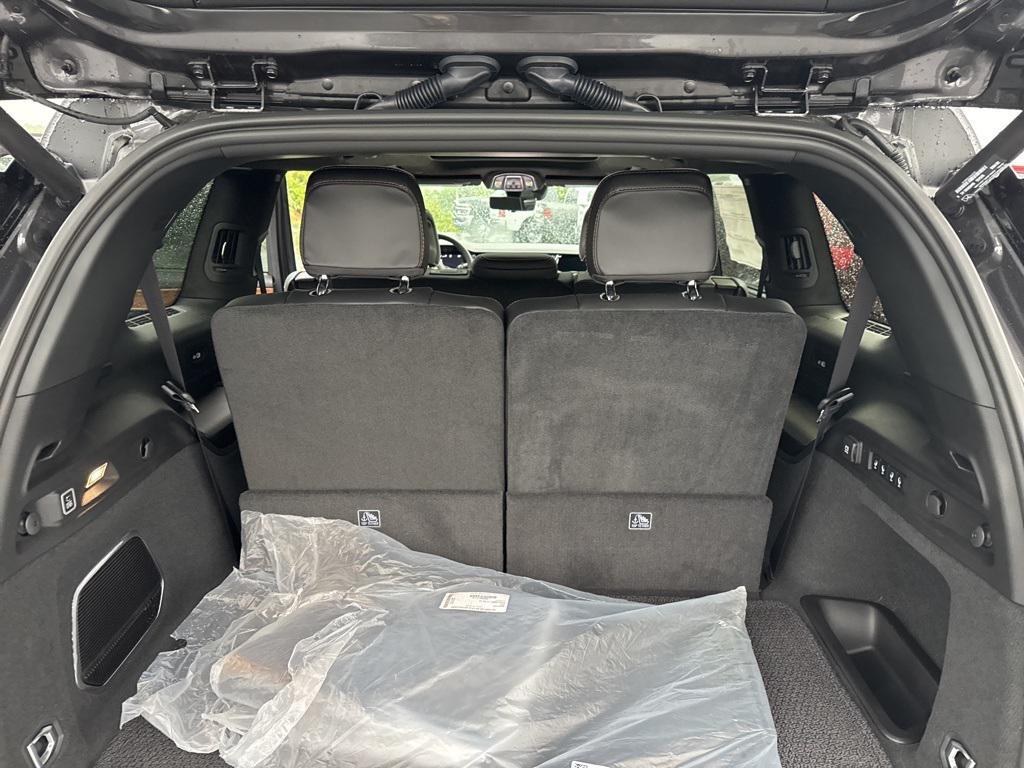 new 2025 Jeep Grand Cherokee L car, priced at $68,771