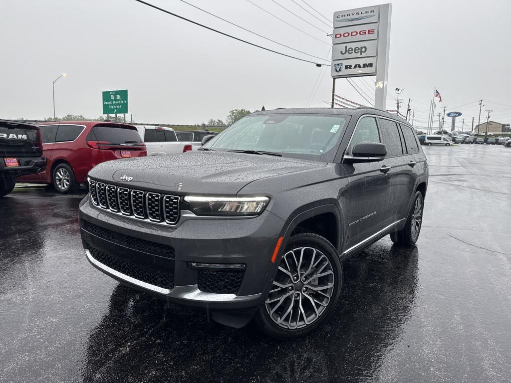 new 2025 Jeep Grand Cherokee L car, priced at $69,575