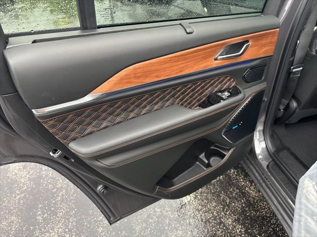 new 2025 Jeep Grand Cherokee L car, priced at $72,575