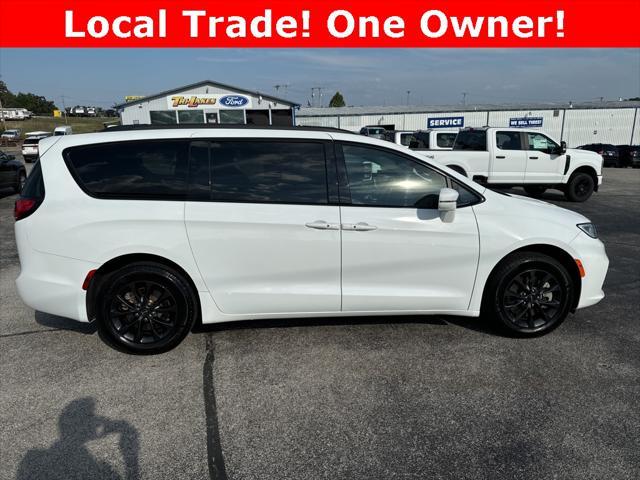 used 2021 Chrysler Pacifica car, priced at $25,988