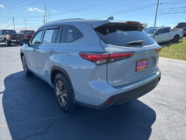 used 2022 Toyota Highlander Hybrid car, priced at $32,887