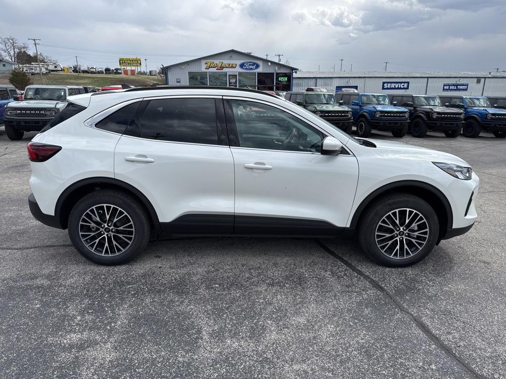 new 2025 Ford Escape PHEV car, priced at $38,955