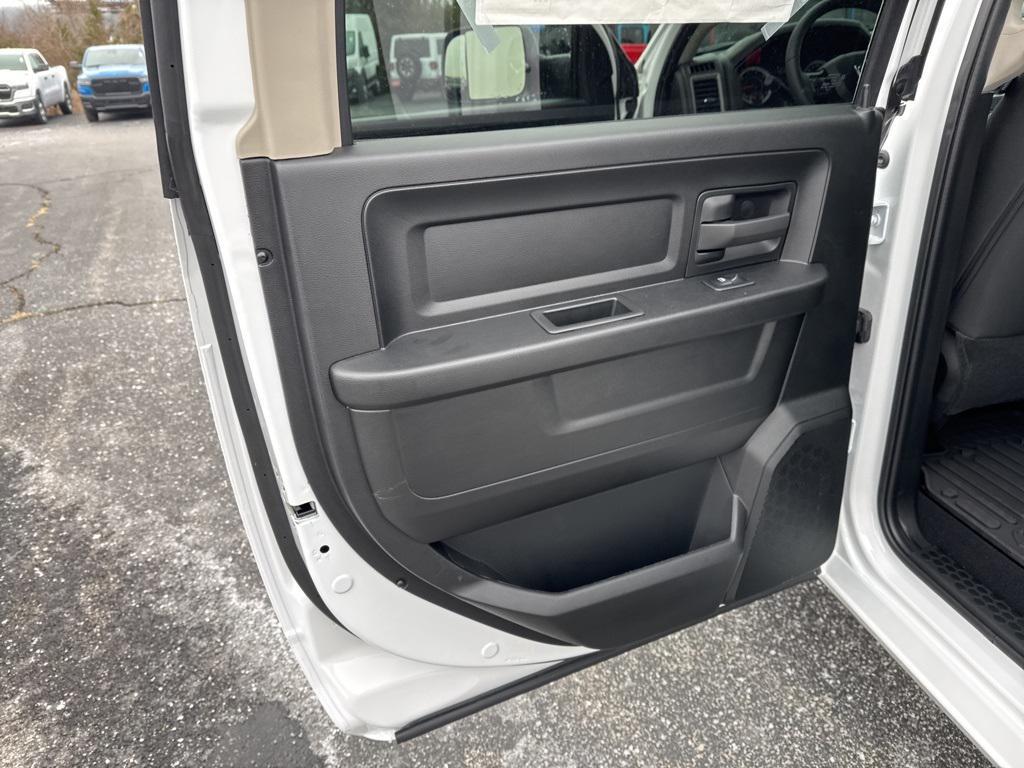 new 2024 Ram 1500 car, priced at $40,565