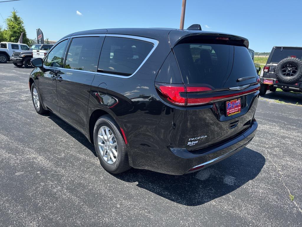 new 2025 Chrysler Pacifica car, priced at $45,920