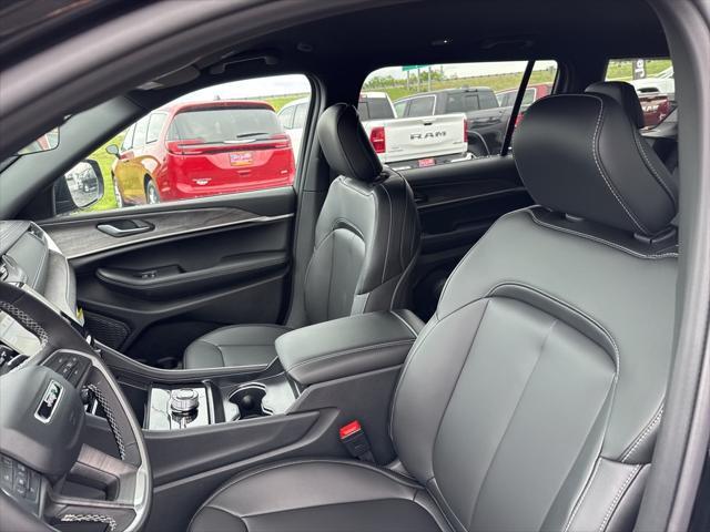 new 2025 Jeep Grand Cherokee L car, priced at $53,965