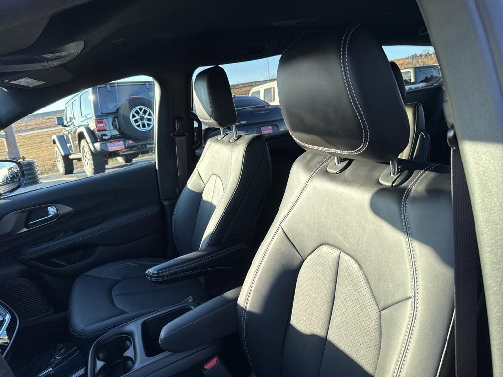 new 2025 Chrysler Voyager car, priced at $41,690