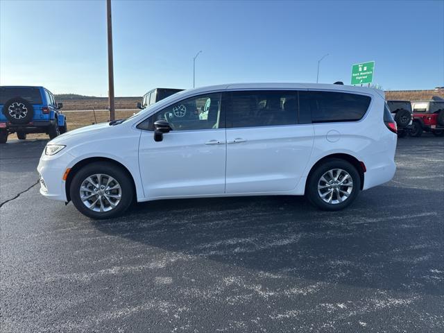 new 2025 Chrysler Pacifica car, priced at $46,266