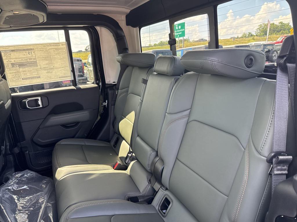 new 2025 Jeep Gladiator car, priced at $56,680