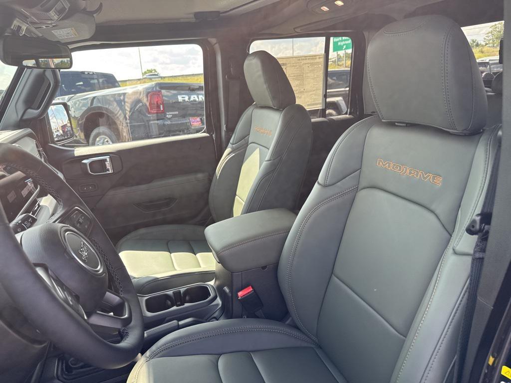 new 2025 Jeep Gladiator car, priced at $56,680