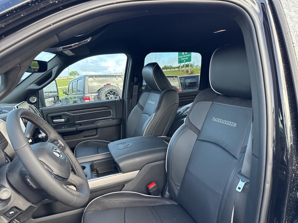 new 2025 Ram 3500 car, priced at $79,655