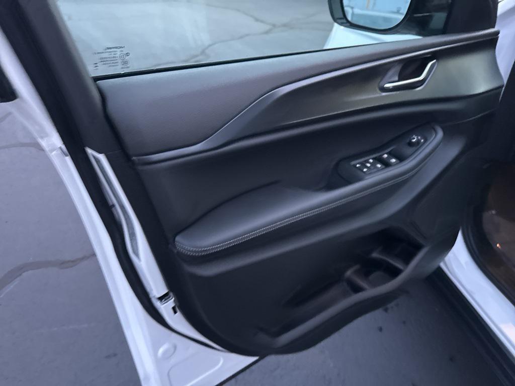 new 2025 Jeep Grand Cherokee car, priced at $47,775