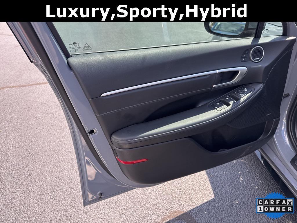 used 2025 Hyundai Sonata Hybrid car, priced at $32,653