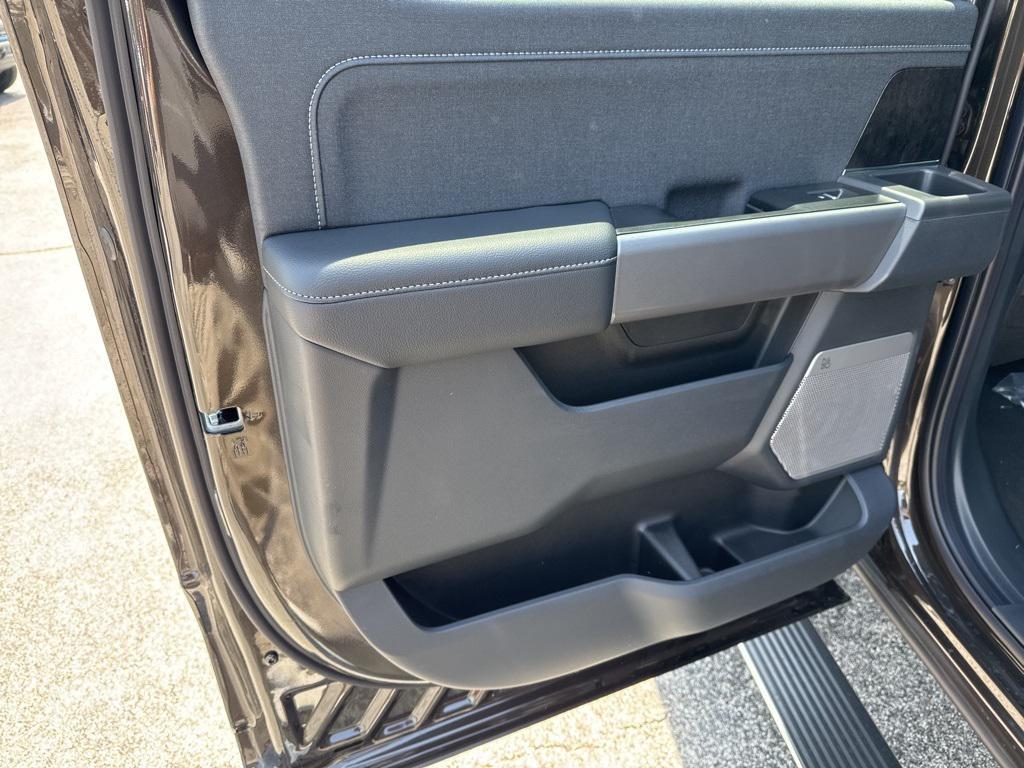 new 2025 Ford F-250 car, priced at $81,551