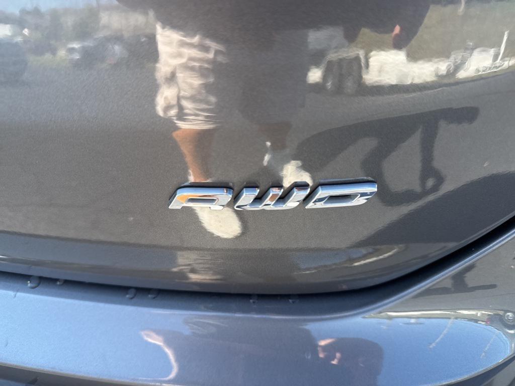 used 2024 Ford Edge car, priced at $32,638