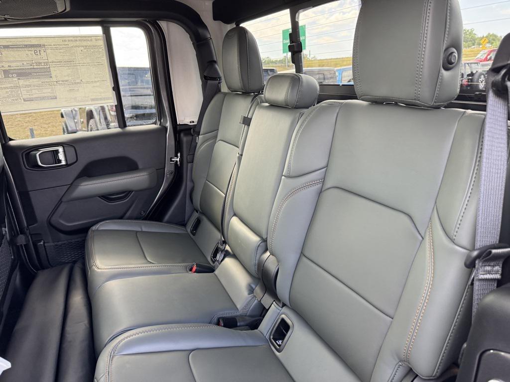 new 2025 Jeep Gladiator car, priced at $56,940