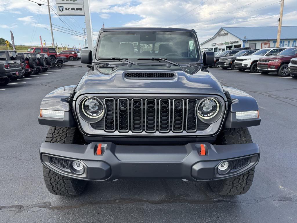new 2025 Jeep Gladiator car, priced at $56,940