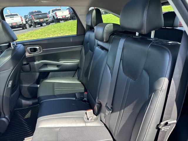 used 2023 Kia Sorento car, priced at $30,298